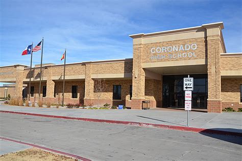 11 Students From Ukraine to Visit Coronado High School