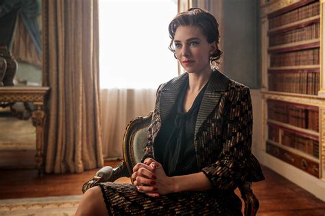 The Crown’s Vanessa Kirby on Princess Margaret’s Rebellious Marriage ...