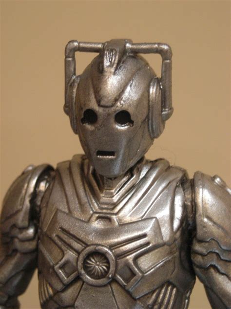 My Shiny Toy Robots: Toybox REVIEW: Doctor Who 3.75" Scale Cyberman (Season 7 Ver.)