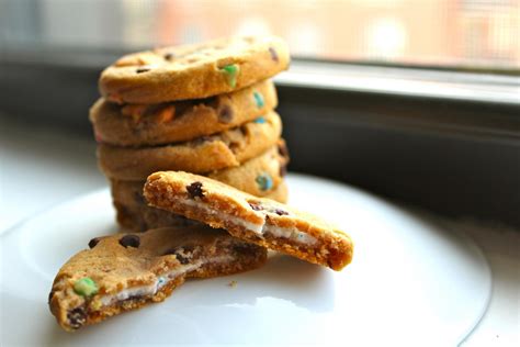 Chips Ahoy Birthday Frosting Filled Cookies