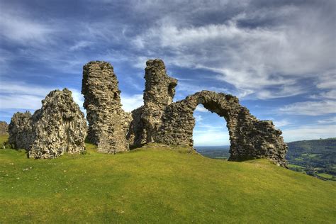 Castell Dinas Brân Ruins - HDR | Part of the ruined castle n… | Flickr