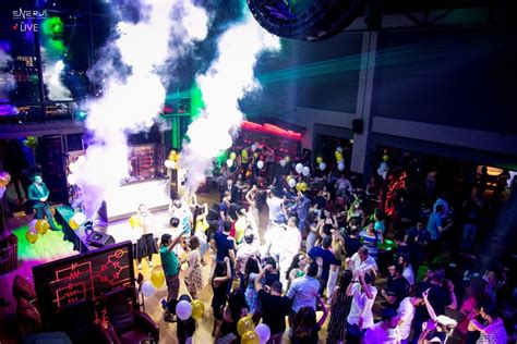 Baku Nightlife: 20 Best Bars and Nightclubs - Azerbaijan ...