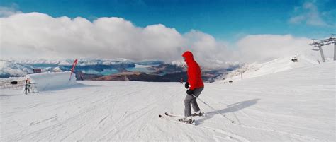 A super easy guide to skiing and snowboarding Wanaka - Little Grey Box ...