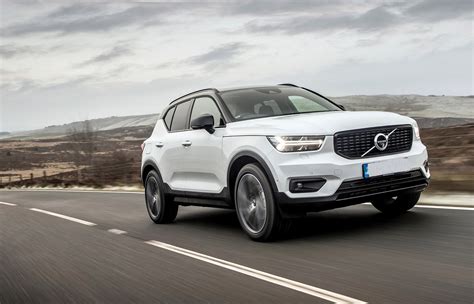 2022 Volvo XC40 Features Stunning Design - 2023 / 2024 New SUV