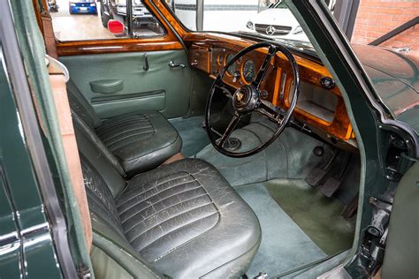 Jaguar MK1 Green (14) - Richmonds