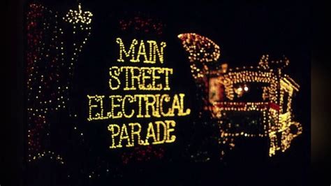 Main Street Electrical Parade Original Music Loop (1972 Introduction) [10+ Minutes] (V2) - YouTube