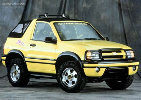 CHEVROLET Tracker Convertible Specs & Photos - 1999, 2000, 2001, 2002 ...