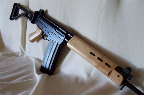 FAL Para Folding stock? | Lightfighter Tactical Forum