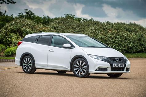 Honda Civic Tourer Review 2015