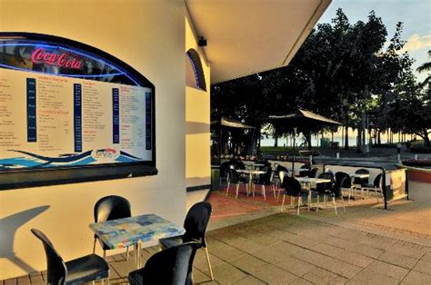 HAROLD'S SEAFOOD ON THE STRAND, Townsville - Restaurant Reviews, Phone Number & Photos - Tripadvisor