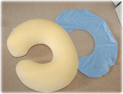 Temporary Waffle: Nursing Pillow for Breastfeeding From Mama's Bliss