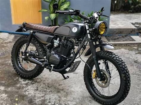 Clean asf*ck! 🔥blackbeauty⚡ honda tmx 125 scrambler is ready to roll! ⚡ ...