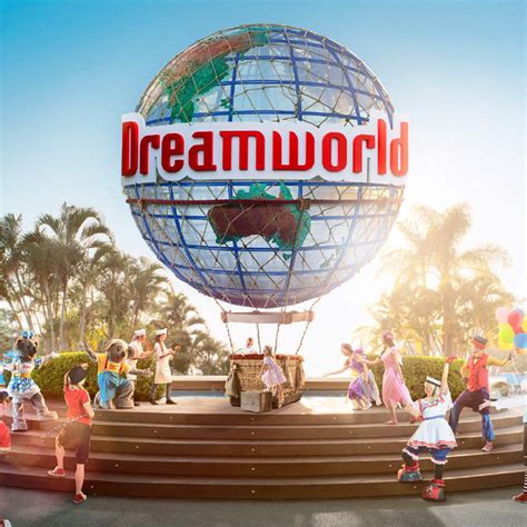 2 Days Gold Coast Tour with Dreamworld & Whitewater World $189