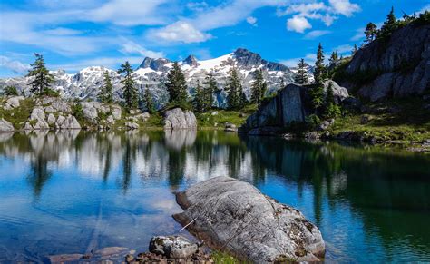 Strathcona Park, Vancouver Island, BC, Canada (4283x2636) : r/EarthPorn