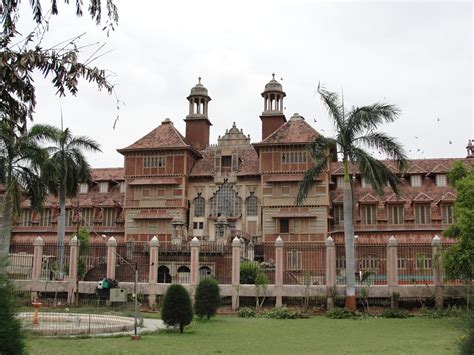 Travel Experiences: Baroda Museum and Picture Gallery, Vadodara