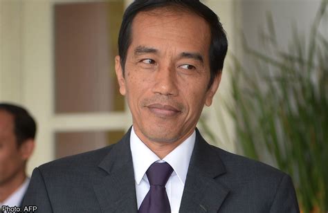 Indonesian presidential hopeful Jokowi defends 'lack of experience ...