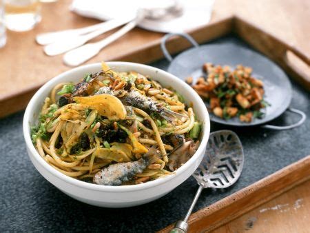 Oily Fish Spaghetti Bowl recipe | Eat Smarter USA