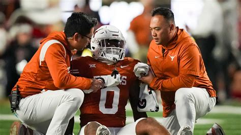 Texas Longhorns football coach Steve Sarkisian updates team injuries