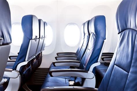 The FAA Refuses To Regulate the Amount of Airplane Legroom | Domestic ...