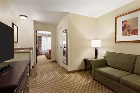 Country Inn & Suites by Radisson, Asheville at Asheville Outlet Mall, NC Asheville, North ...