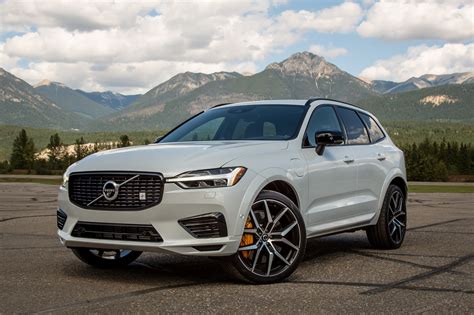 2020 Volvo XC60 T8 Polestar Engineered Review: Smooth, Not Sporty | News | Cars.com