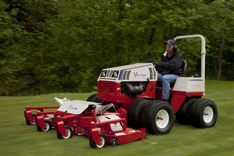 Ventrac 4500 tractor : Landscape Management