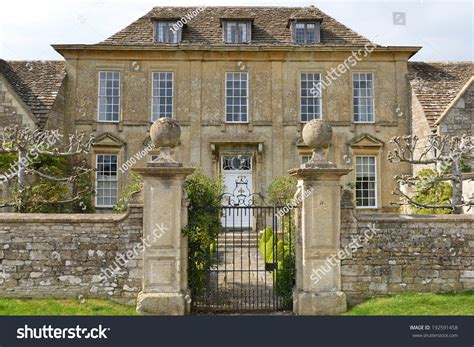 Exterior Old English Country Manor House Stock Photo 192591458 ...