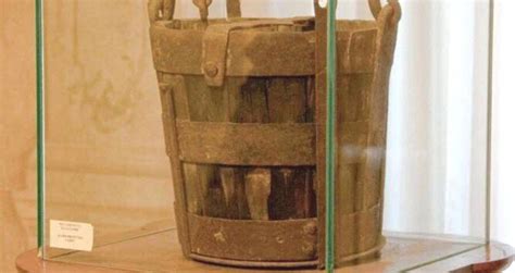 War Of The Bucket: The Medieval Italian Battle Over An Oak Pail