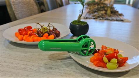 Grape Slicer Easily Cuts Grapes Into 4 Even Slices