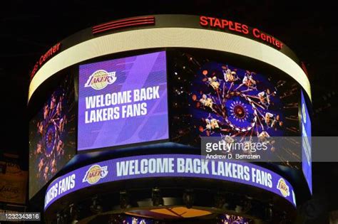 Lakers Fans Staples Center Photos and Premium High Res Pictures - Getty ...