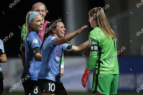 Chicago Red Stars Goalkeeper Alyssa Naeher Editorial Stock Photo ...