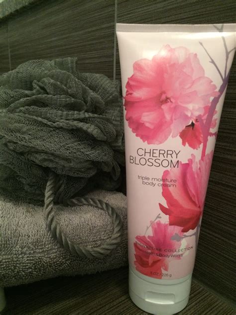 Bath & Body Works Japanese Cherry Blossom Body Lotion reviews in Body Lotions & Creams ...