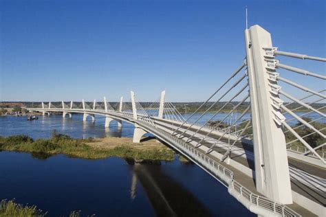 Ouverture du pont de Kazungula (Botswana-Zambie) - Tawana Self Drive