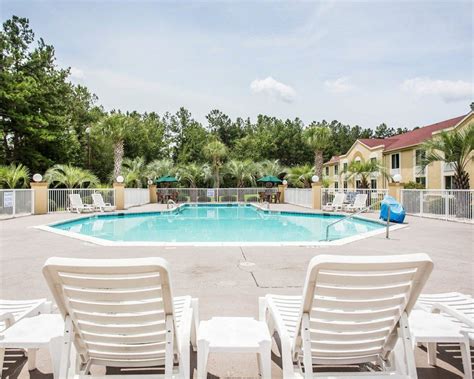 Comfort Inn & Suites Walterboro I-95 Walterboro, South Carolina, US - Reservations.com