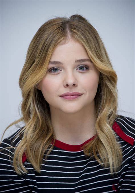 Chloe Moretz - CARRIE Movie Press Conference Portraits • CelebMafia