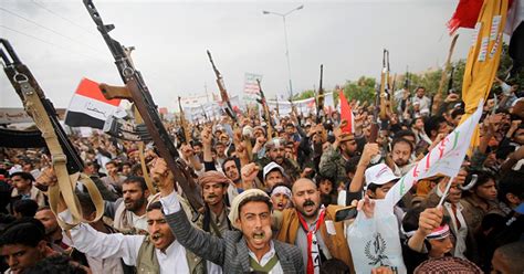 Iran outflanking Saudi Arabia in Yemen - Al-Monitor: The Middle Eastʼs ...