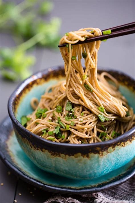 Soba Noodle Salad (Video) 蕎麦サラダ | Recipe | Easy japanese recipes, Soba salad, Recipes