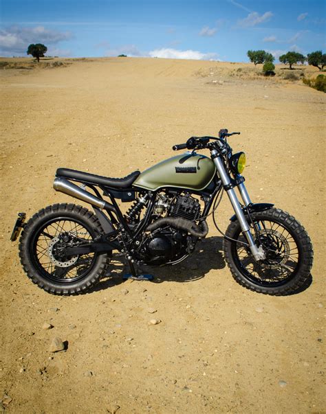 A Custom Yamaha XT600 by Lord Drake Customs