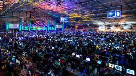 37 HQ Images Fortnite Dreamhack Register November - Fortnite: NA West ...