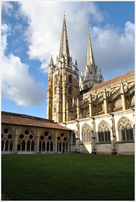 Photo of Cathédrale Notre-Dame de Bayonne | Architecture old, Cathedral ...