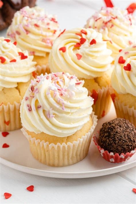 23 Best Gluten-Free Cupcakes From Scratch - Insanely Good