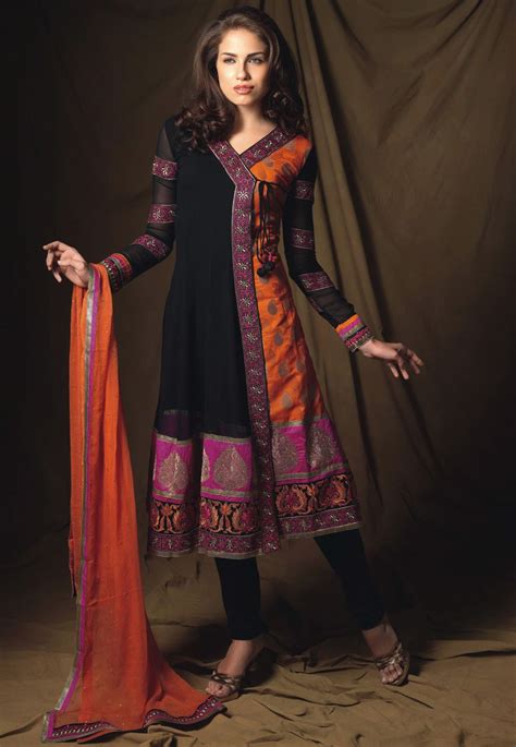 Pin by Utsav Fashion on Salwar Kameez | Suit neck designs, Salwar neck ...