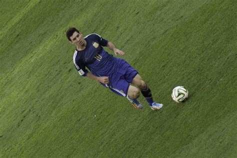 Lionel Messi World Cup Golden Ball | 140713-8707-jikatu | Flickr