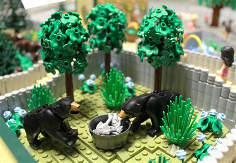 The Lego Friends Visit Animal Park! - EverydayBricks