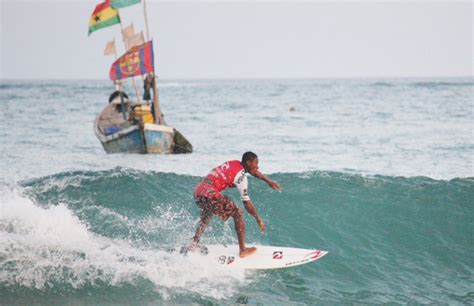 Surfing in Ghana: where beats meet beach breaks