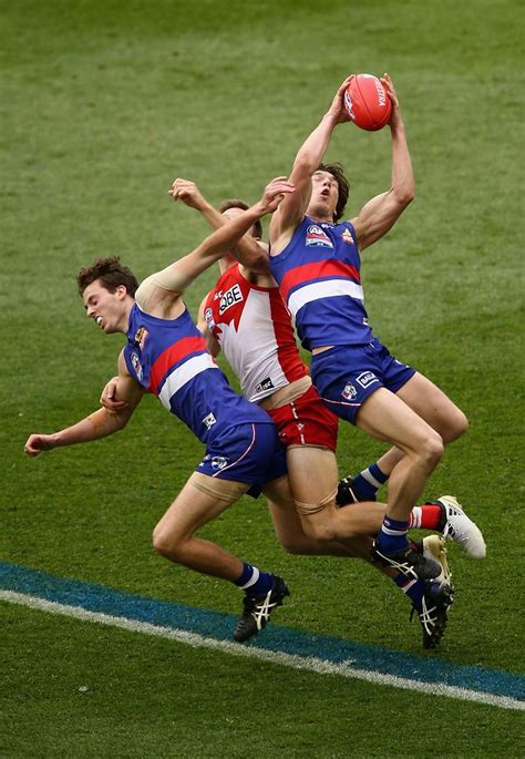 The moments: Highlights of the 2016 Grand Final - AFL.com.au