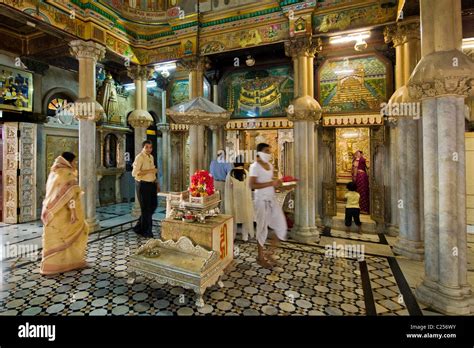 Jain temple, Mumbai, India Stock Photo - Alamy