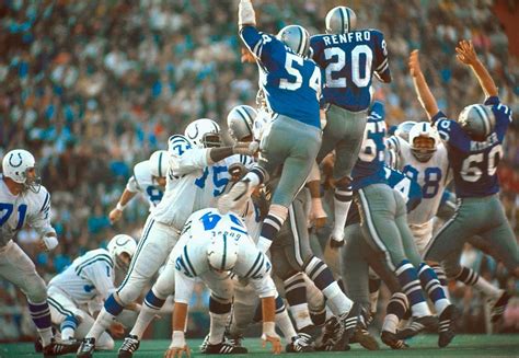 SI's 100 Best Super Bowl Photos | Super bowl, Baltimore colts, Nfl dallas cowboys