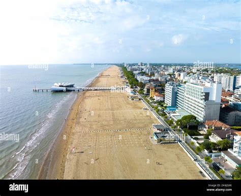 Lignano Sabbiadoro beach - aerial panoramic on the sea during clear sunny day Stock Photo - Alamy