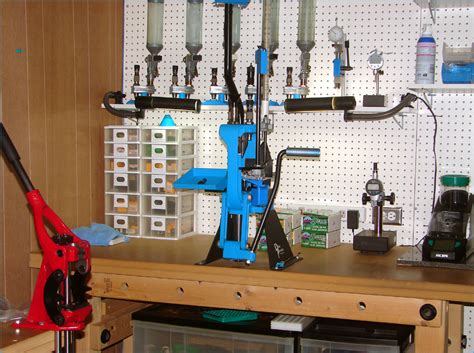 How tall is your reloading bench? | Sniper's Hide Forum